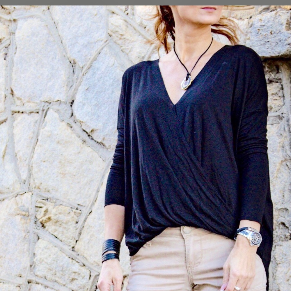 Figure Flattering Draped Crossfront Hi/Lo Top - Picture 4 of 8